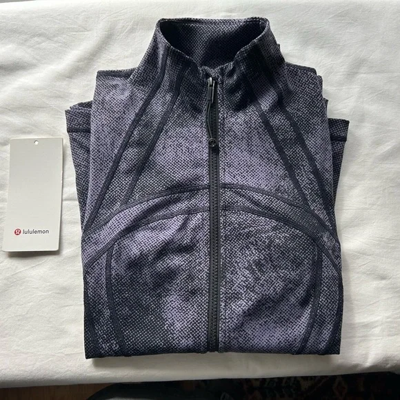 Lululemon Define Jacket size 8 like new - Picture 3 of 9